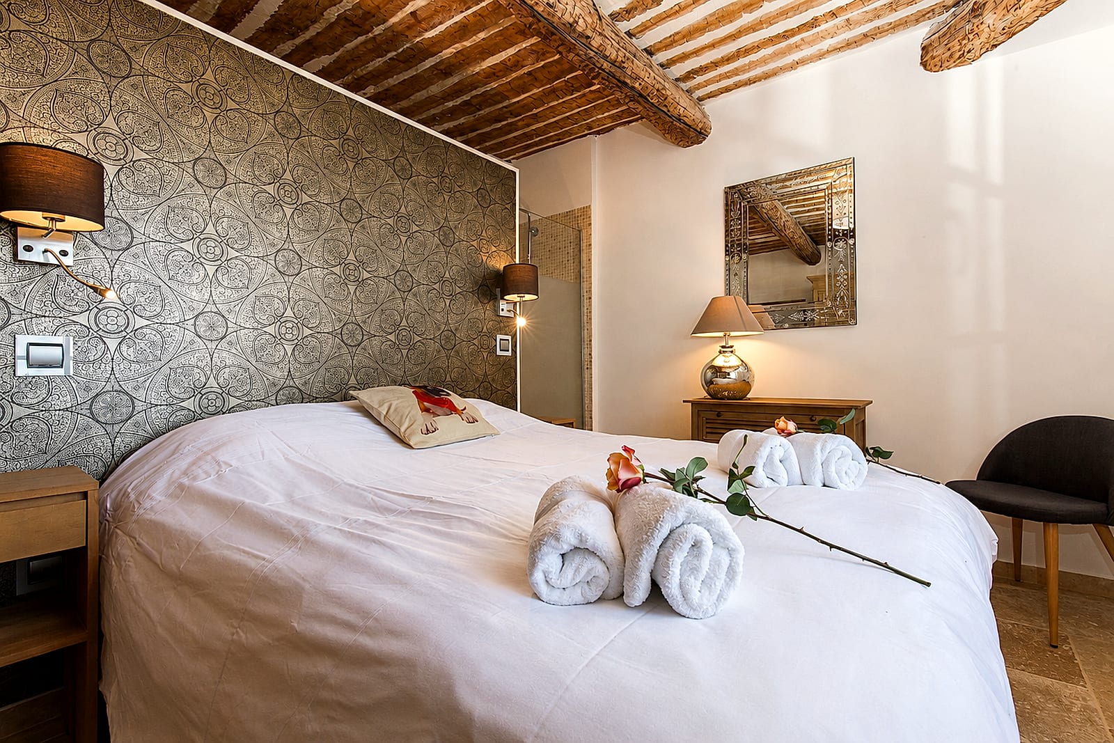 Maison Baieta — Master bedroom I, holiday rental in Old Antibes