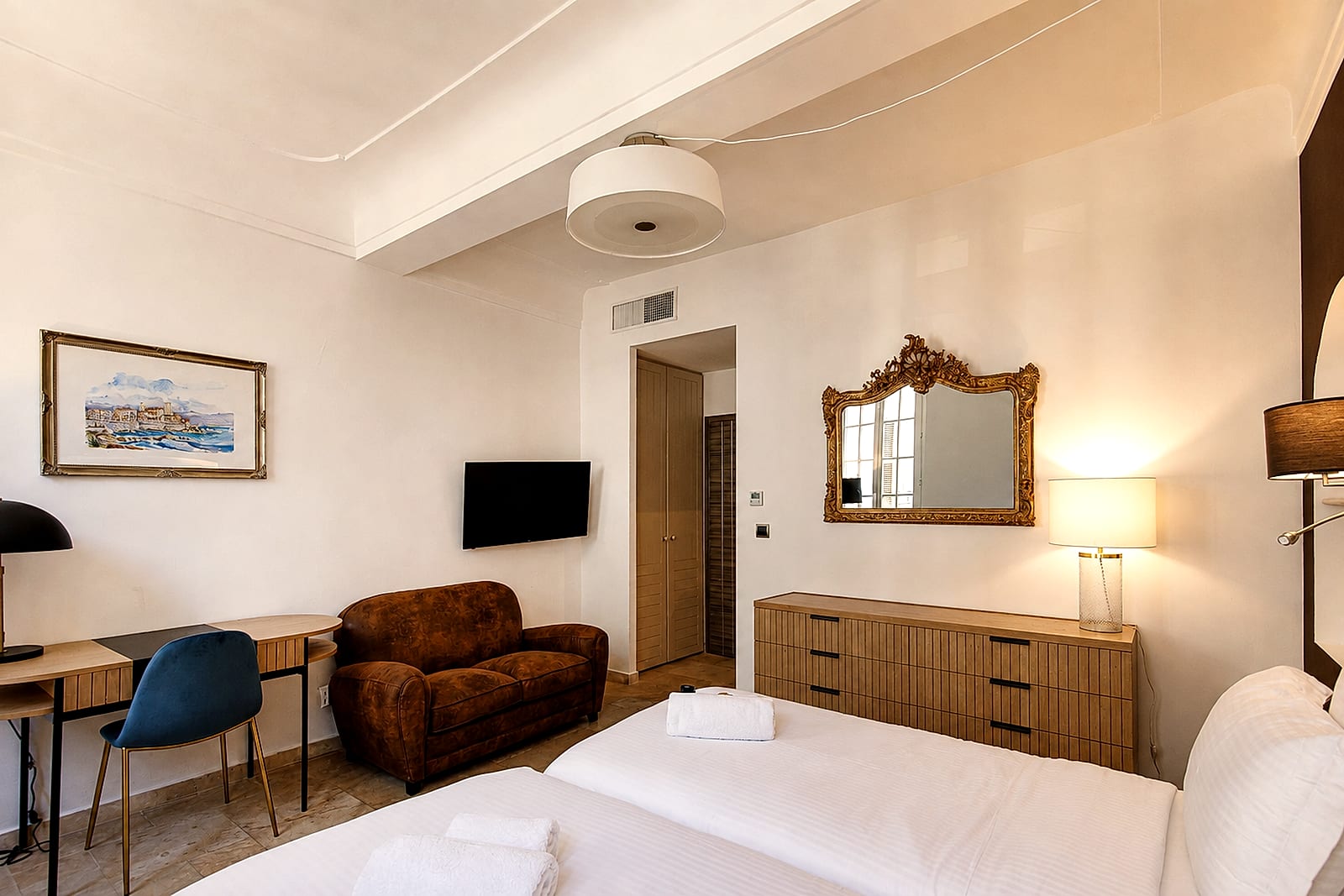 Maison Baieta — Master bedroom II, holiday rental in Old Antibes