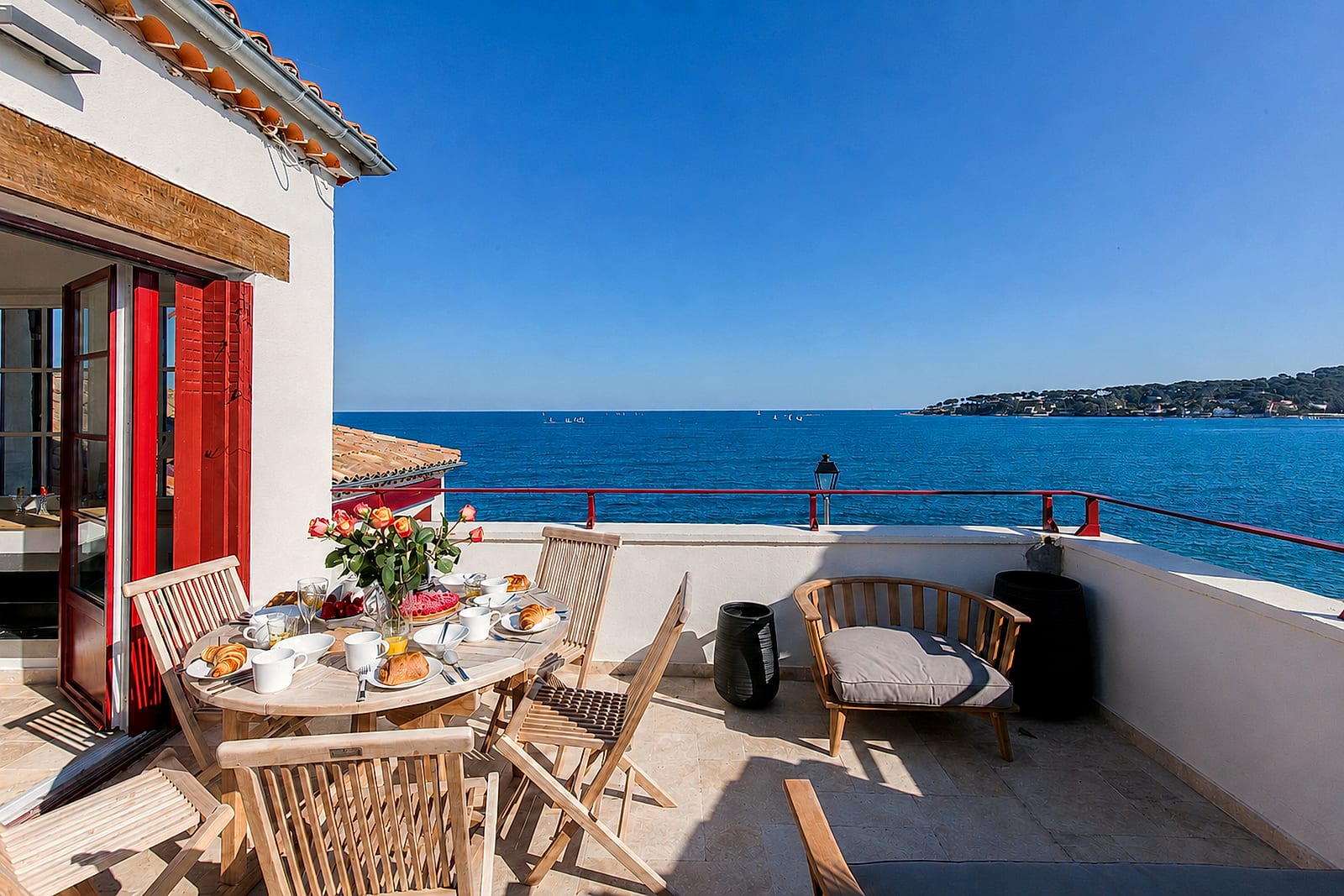 Maison Baieta — The terrace, holiday rental in Old Antibes