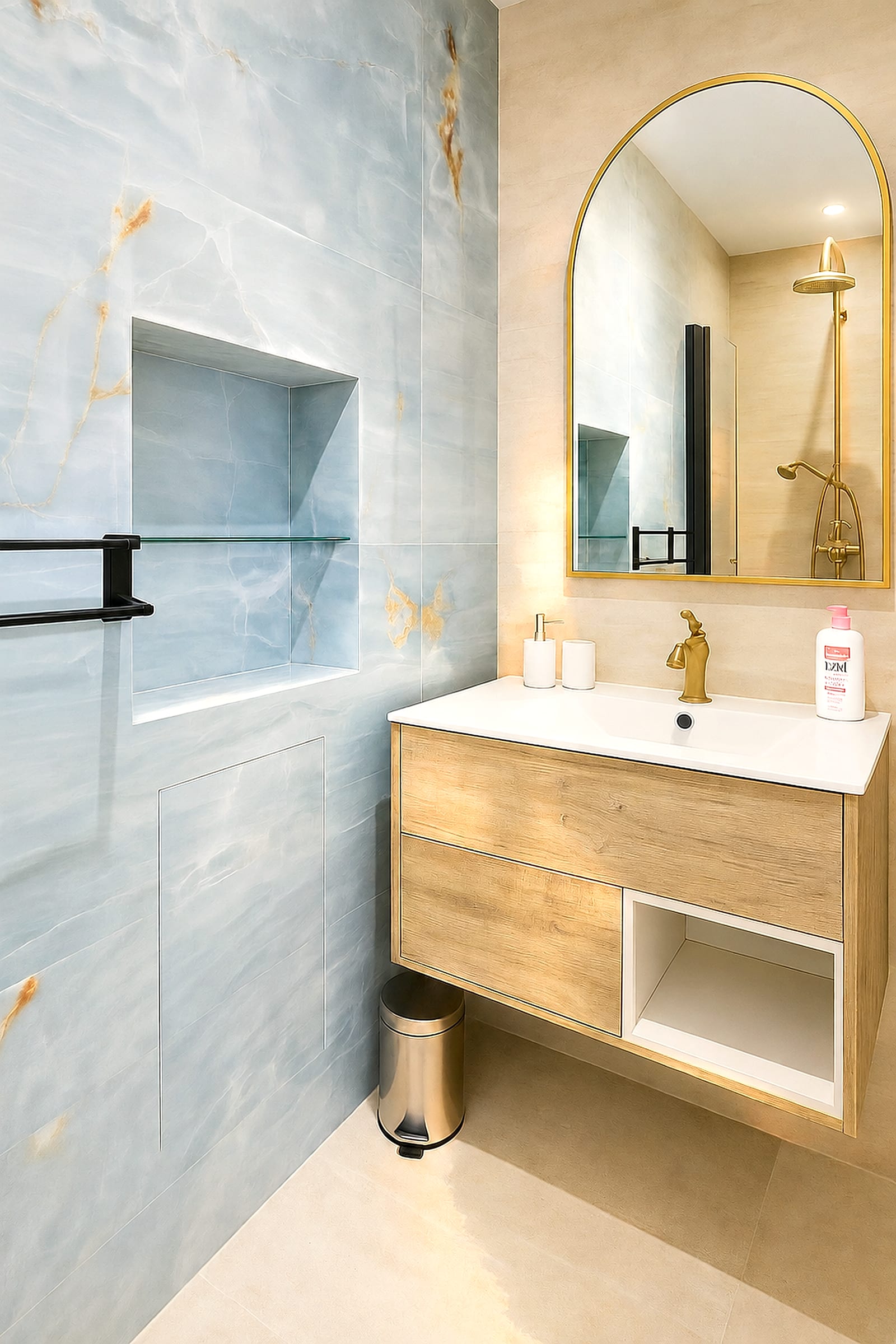 Maison BenEstre — The bedroom, holiday rental in Old Antibes