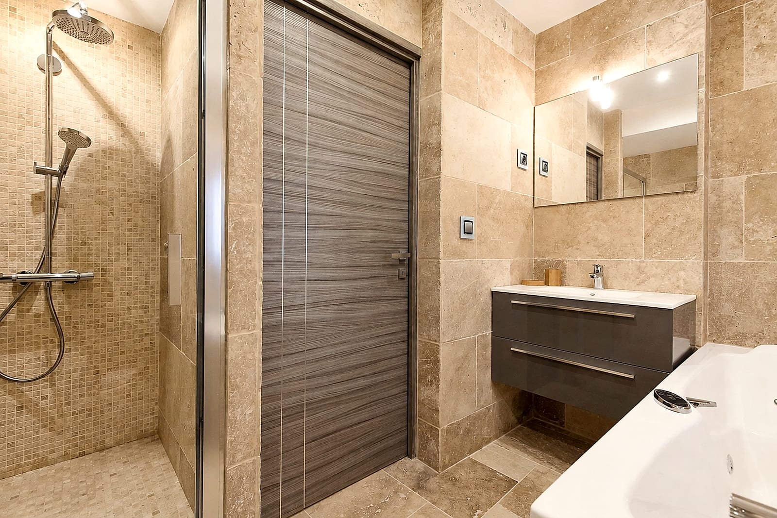 Maison Marina — Master bedroom I, holiday rental in Old Antibes