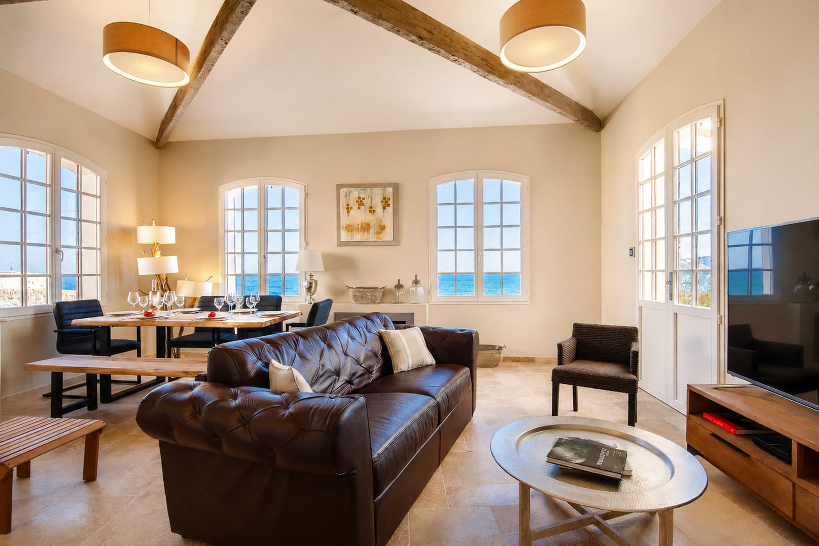 Maison Marina — The living room, holiday rental in Old Antibes