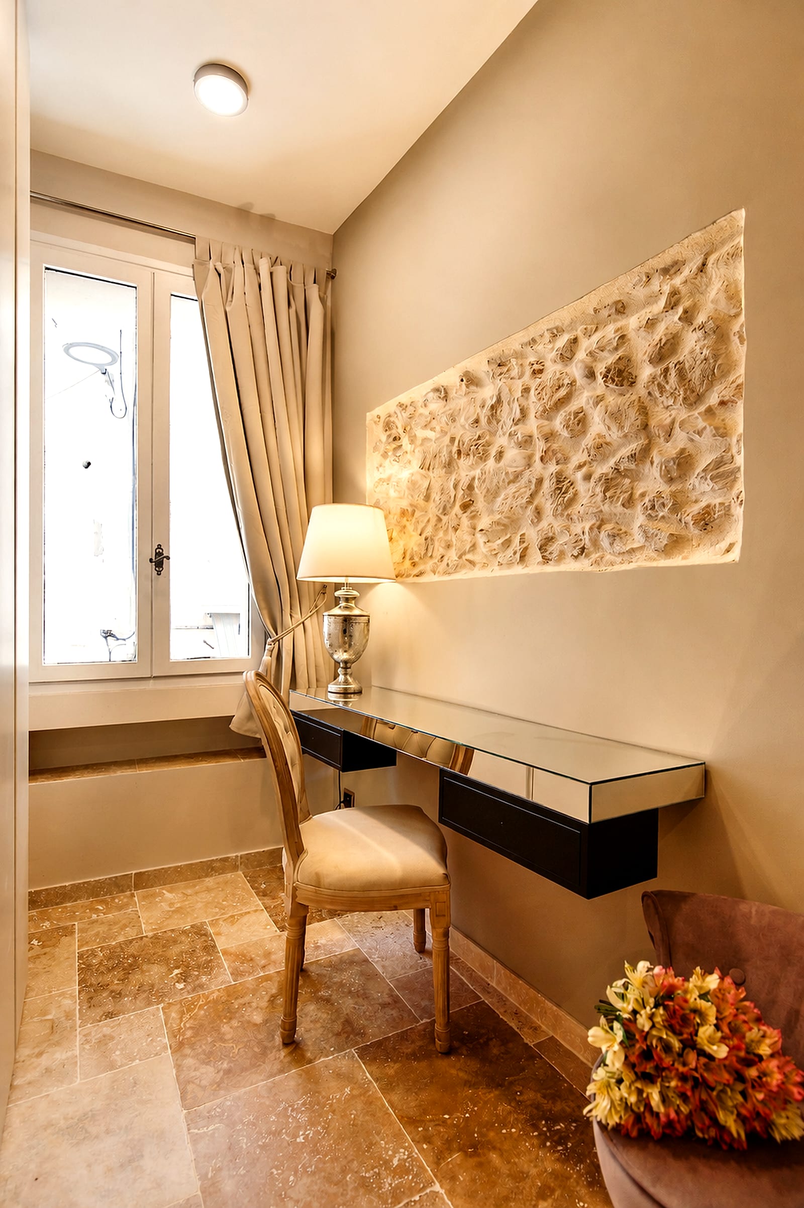 Maison Pantai — Master bedroom I, holiday rental in Old Antibes