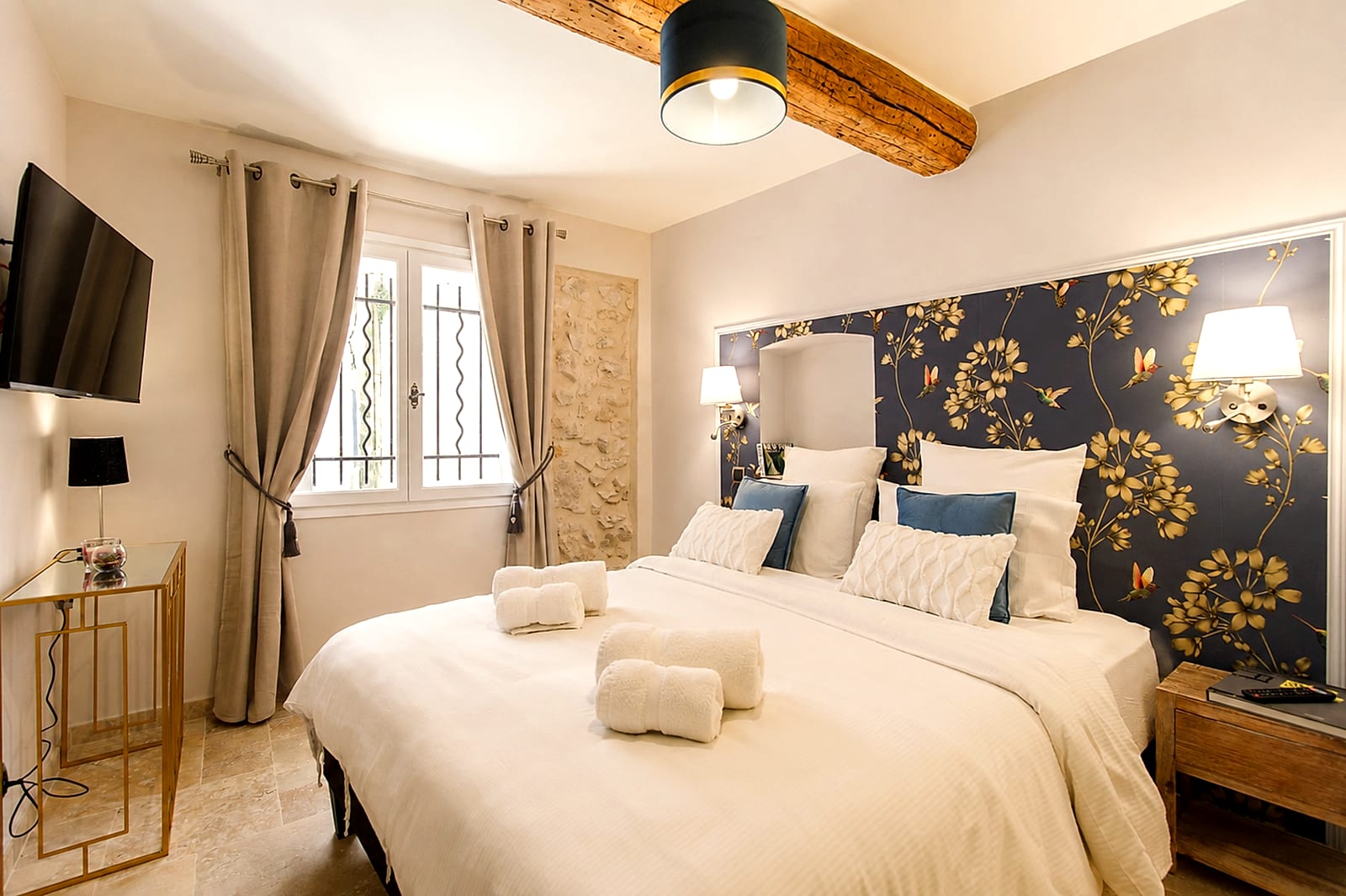 Maison Pantai — Master bedroom III, holiday rental in Old Antibes