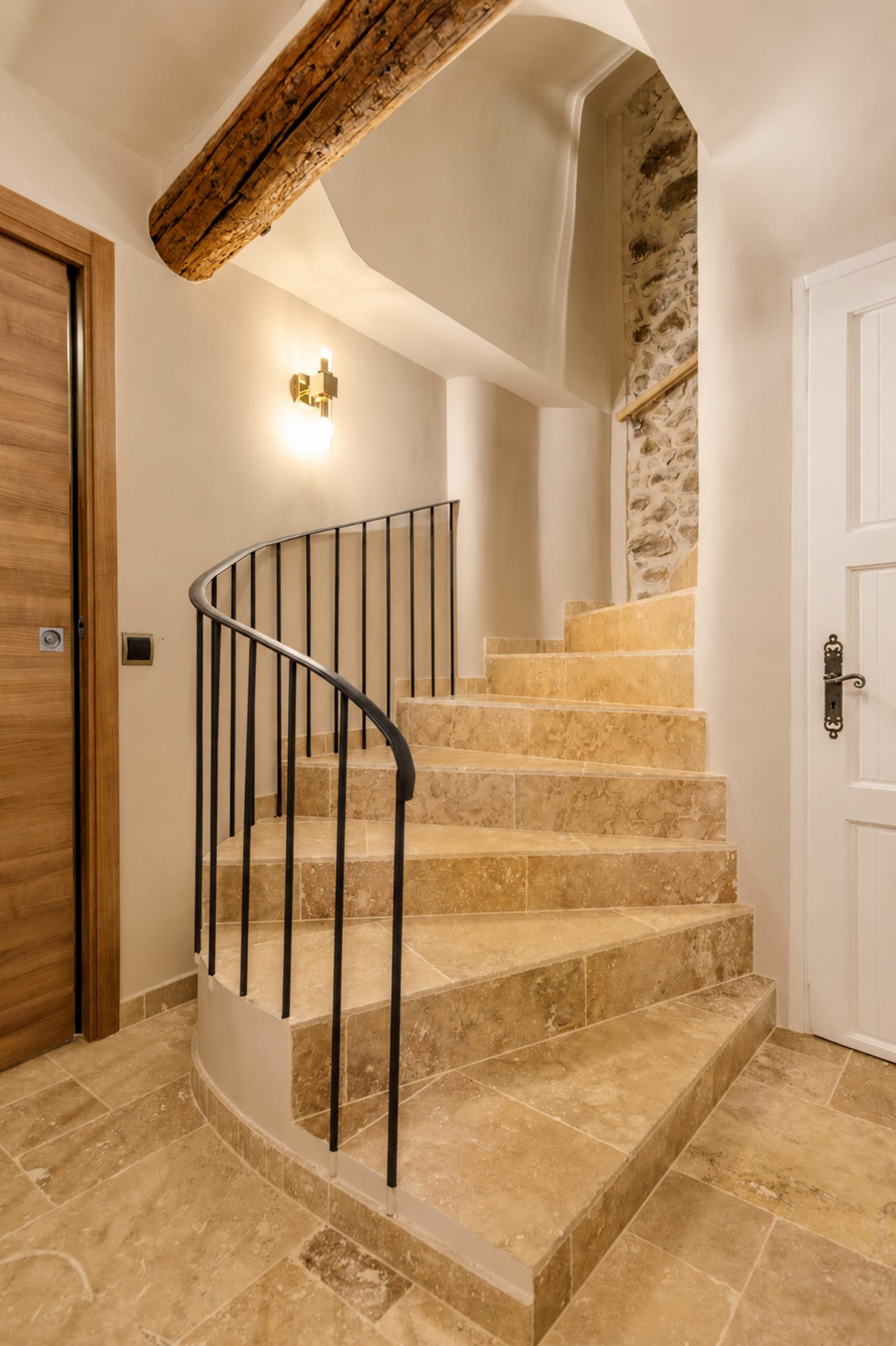 Maison Pantai — The entrance, holiday rental in Old Antibes