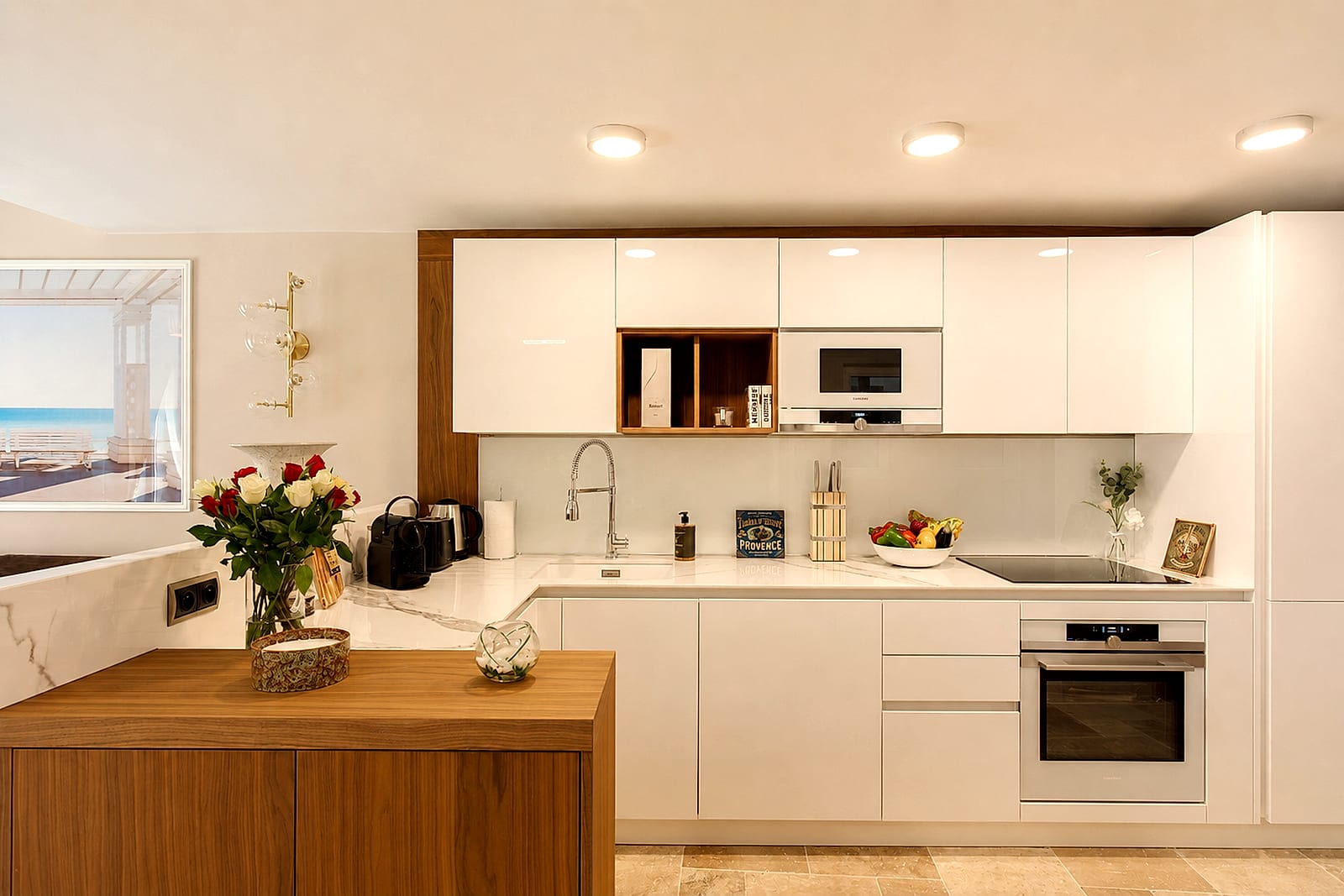 Maison Pantai — The kitchen, holiday rental in Old Antibes