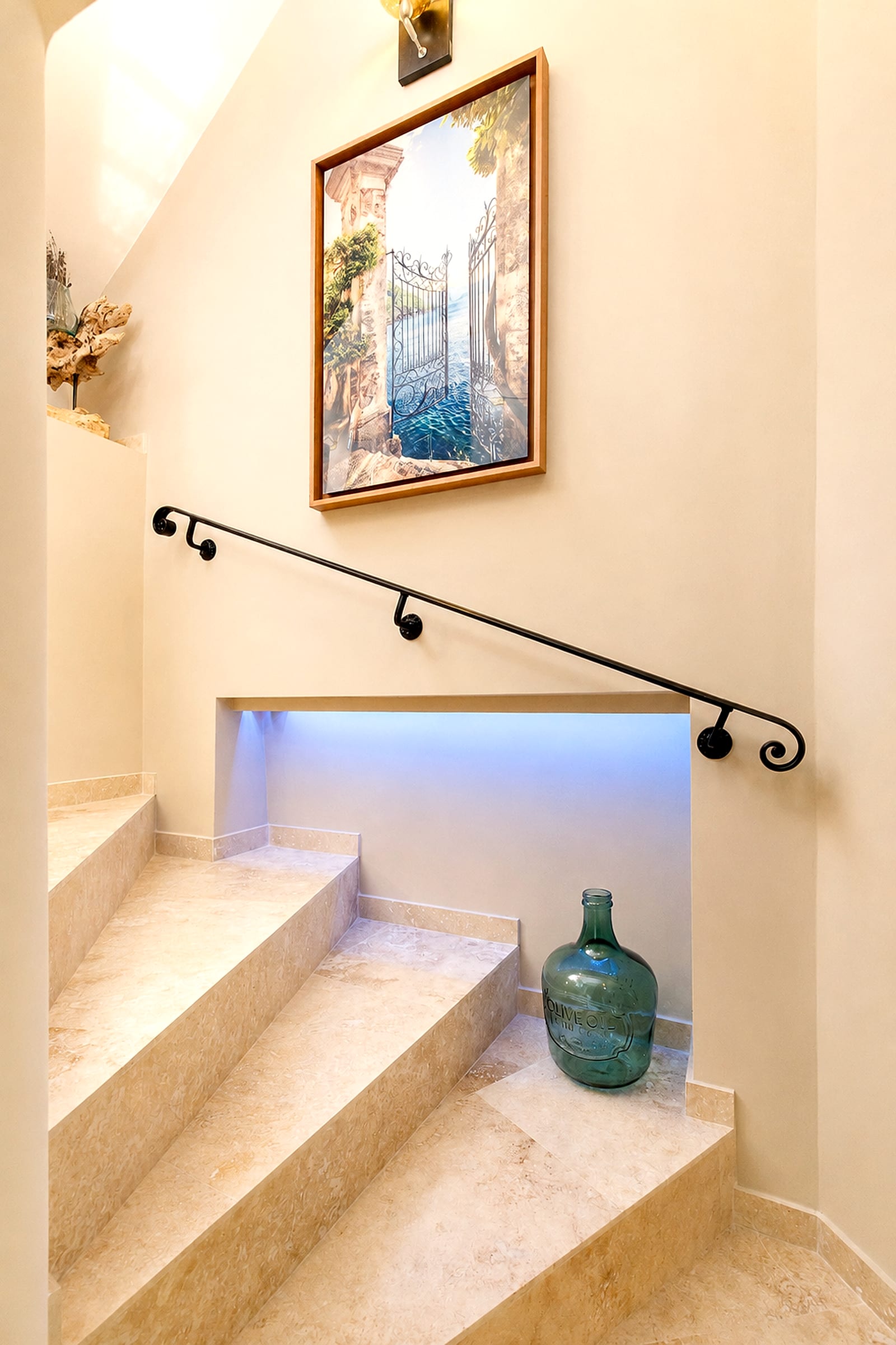 Maison Regina — The entrance, holiday rental in Old Antibes