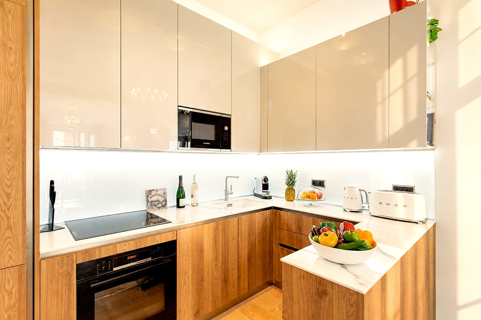 Maison Regina — The kitchen, holiday rental in Old Antibes