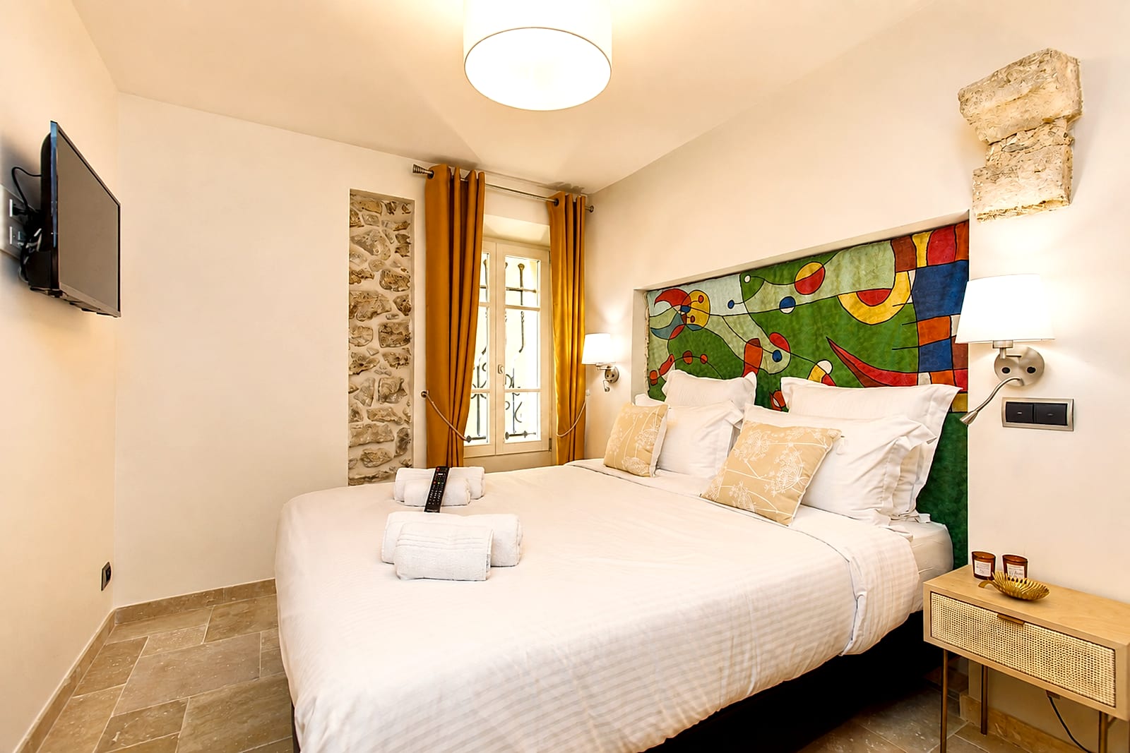 Maison VistaMar — Master bedroom I, holiday rental in Old Antibes
