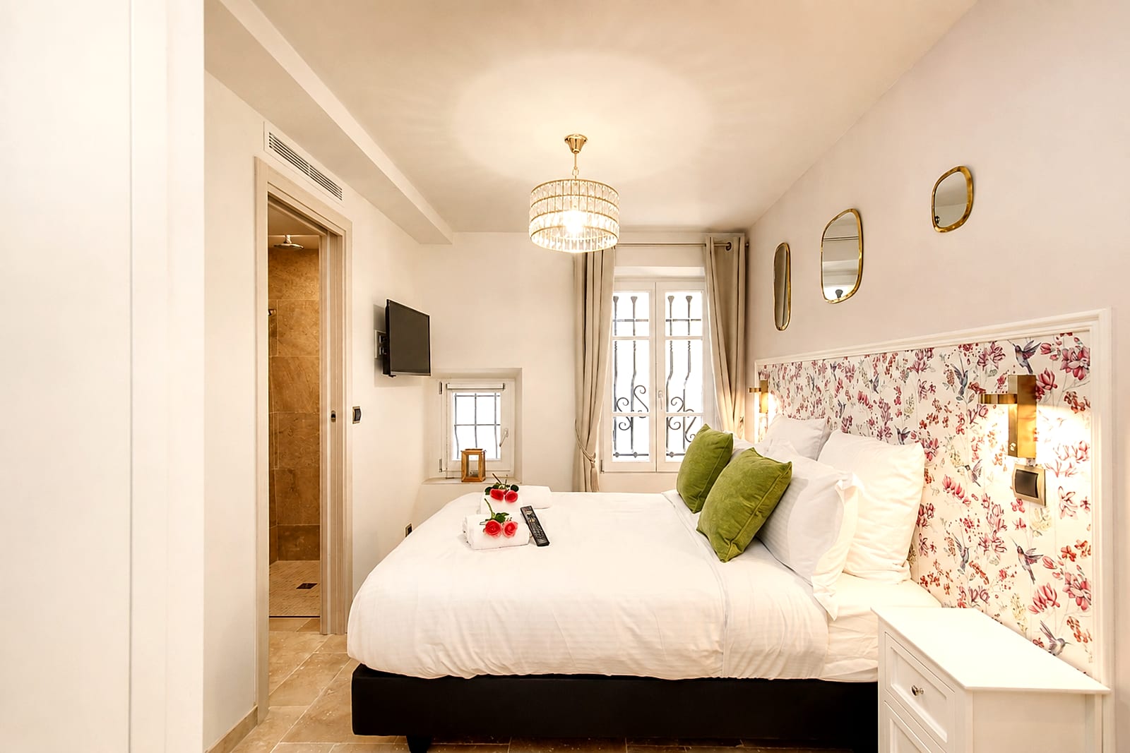 Maison VistaMar — Master bedroom II, holiday rental in Old Antibes