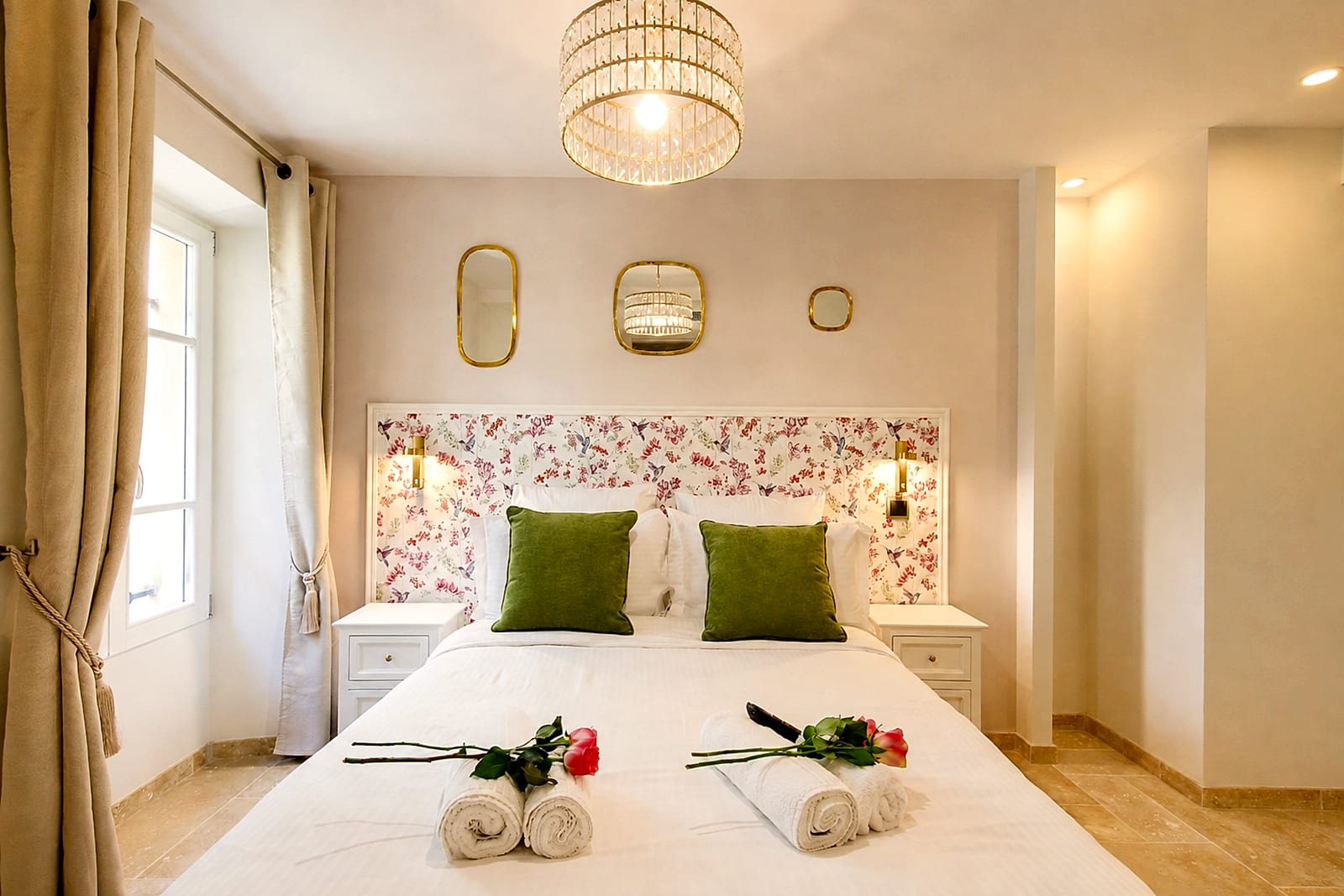 Maison VistaMar — Master bedroom II, holiday rental in Old Antibes