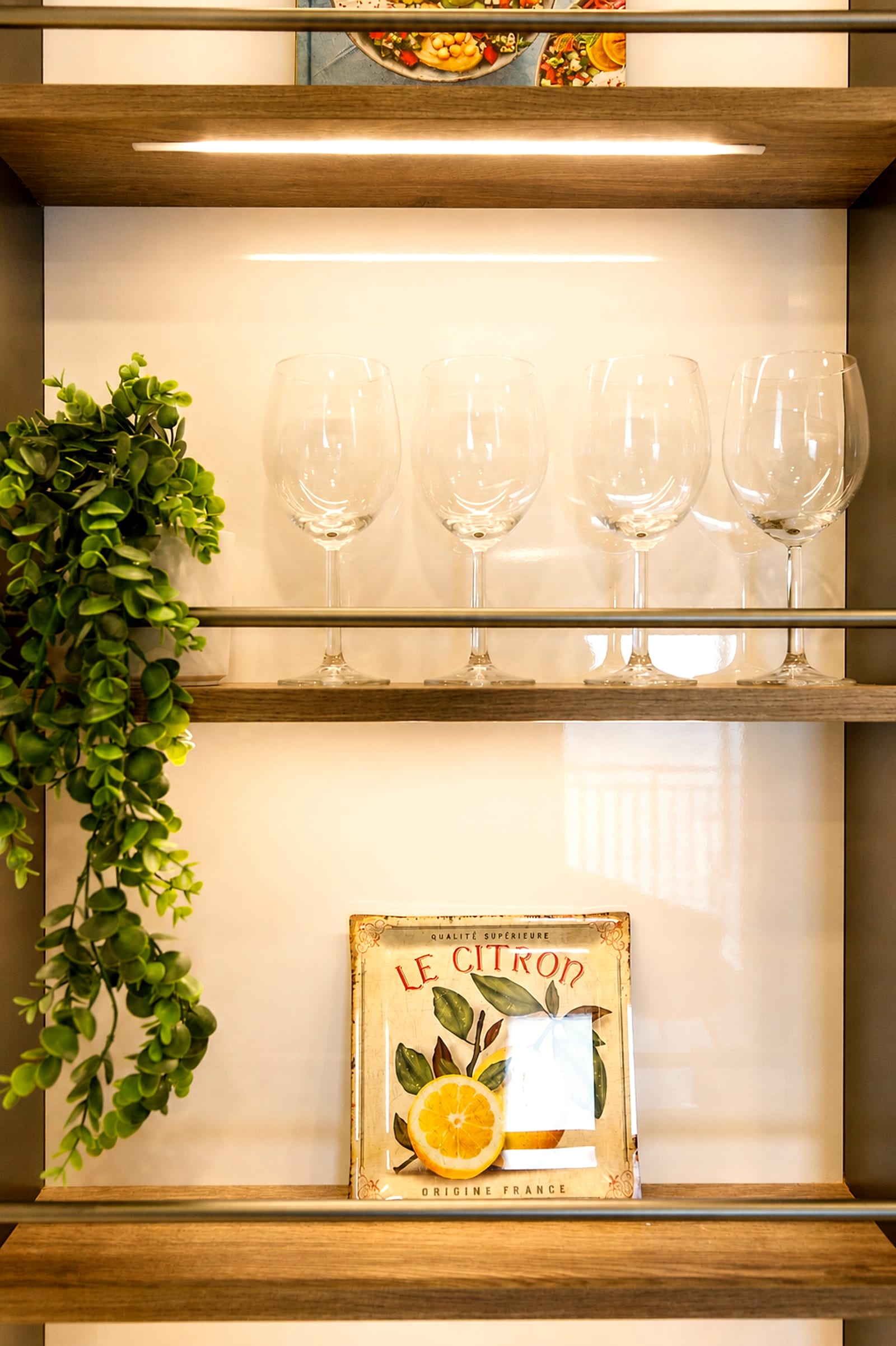 Maison VistaMar — The kitchen, holiday rental in Old Antibes